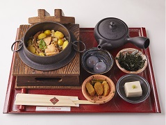 秋の味覚釜飯